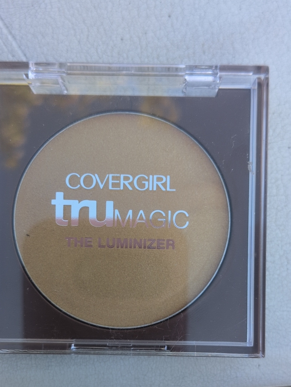 COVERGIRL truMAGIC The Luminizer Illuminating Powder - Golden Bronze